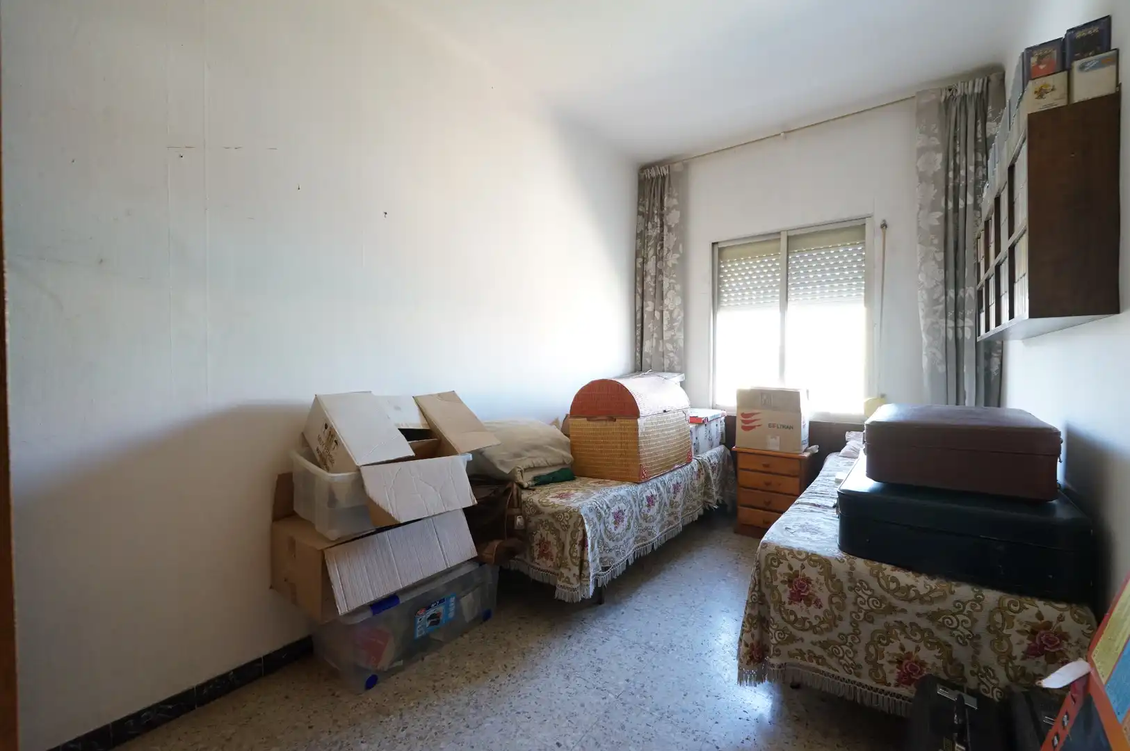 Bedroom of Flat for sale in Barcelona