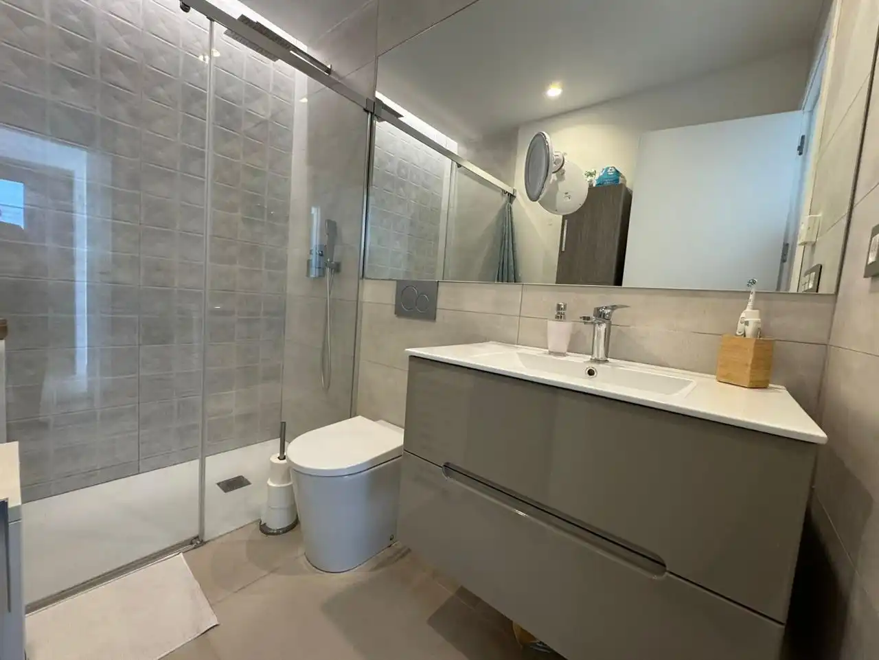 Baño de Planta baja en venta en Finestrat con Aire acondicionado, Terraza y Trastero