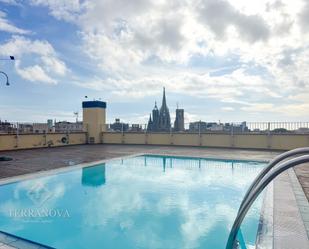 Swimming pool of Flat for sale in  Barcelona Capital  with Swimming Pool