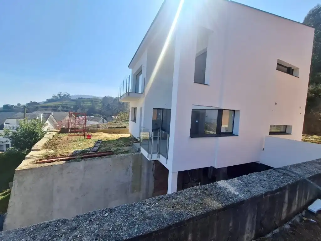 Vista exterior de Casa o xalet en venda en Foz amb Jardí privat, Terrassa i Traster