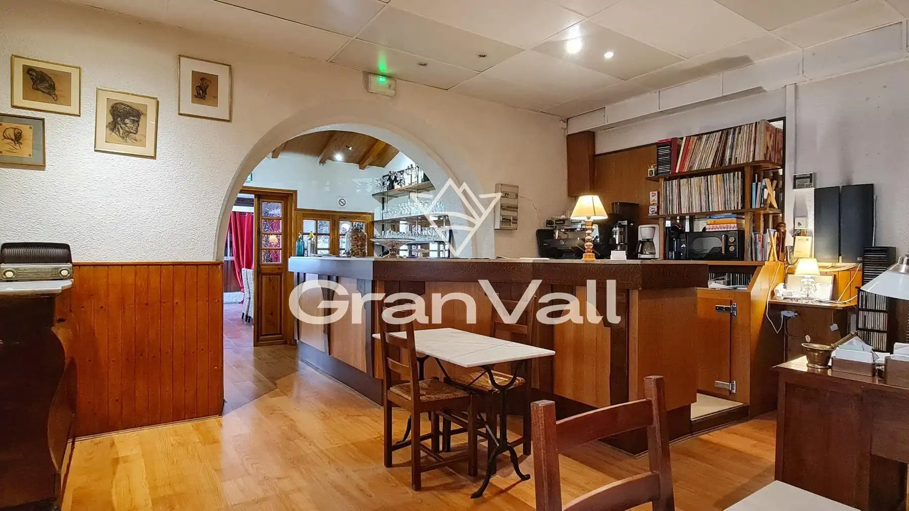 Edificio en venta en Latour - de - Carol