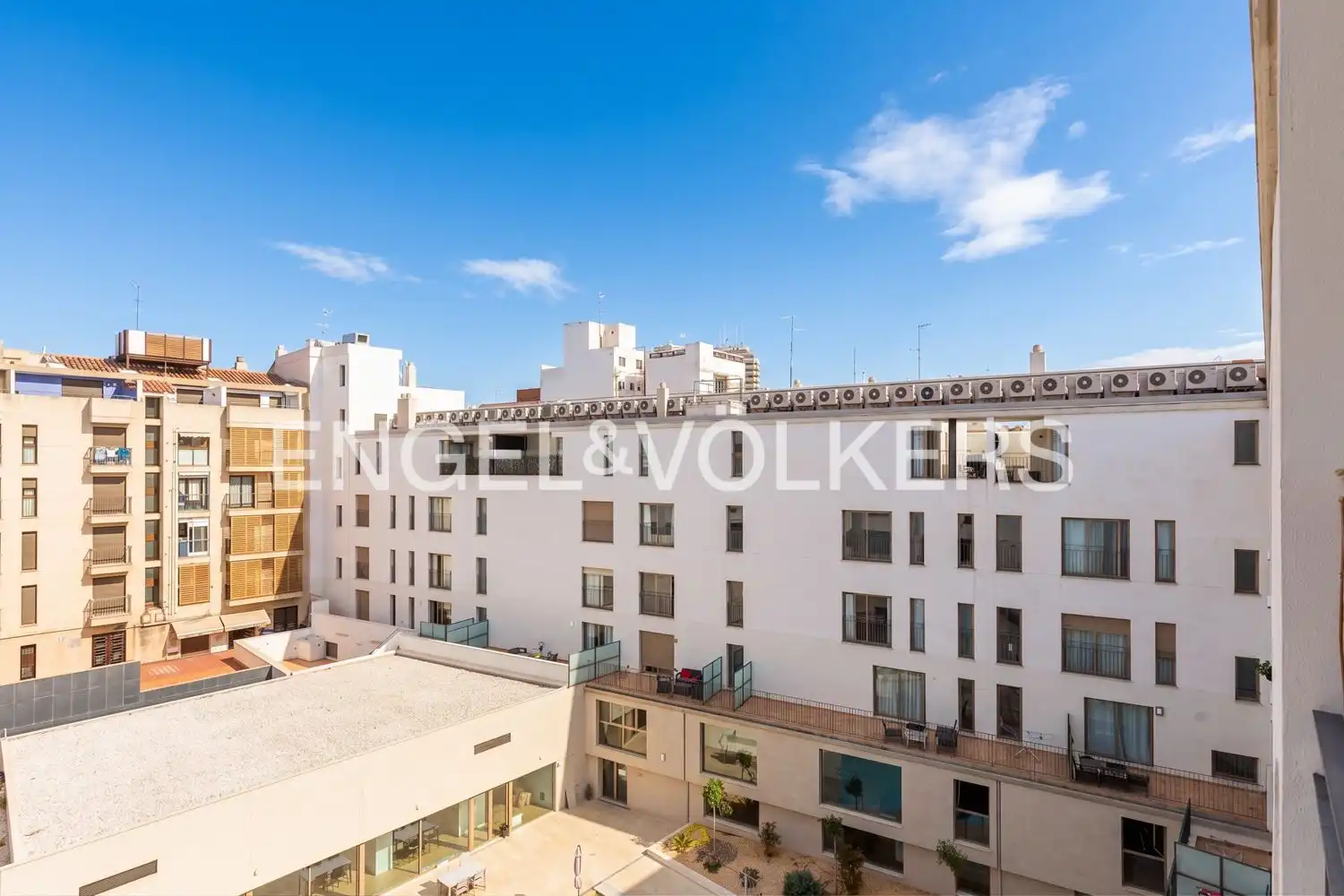 Terraza de Ático en venta en Valencia con Aire acondicionado, Calefacción y Jardín privado