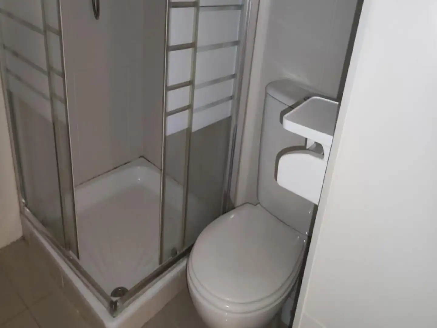 Baño de Piso en venta en Almería con Trastero y Piscina comunitaria
