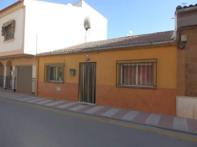Exterior view of Flat for sale in Vegas del Genil