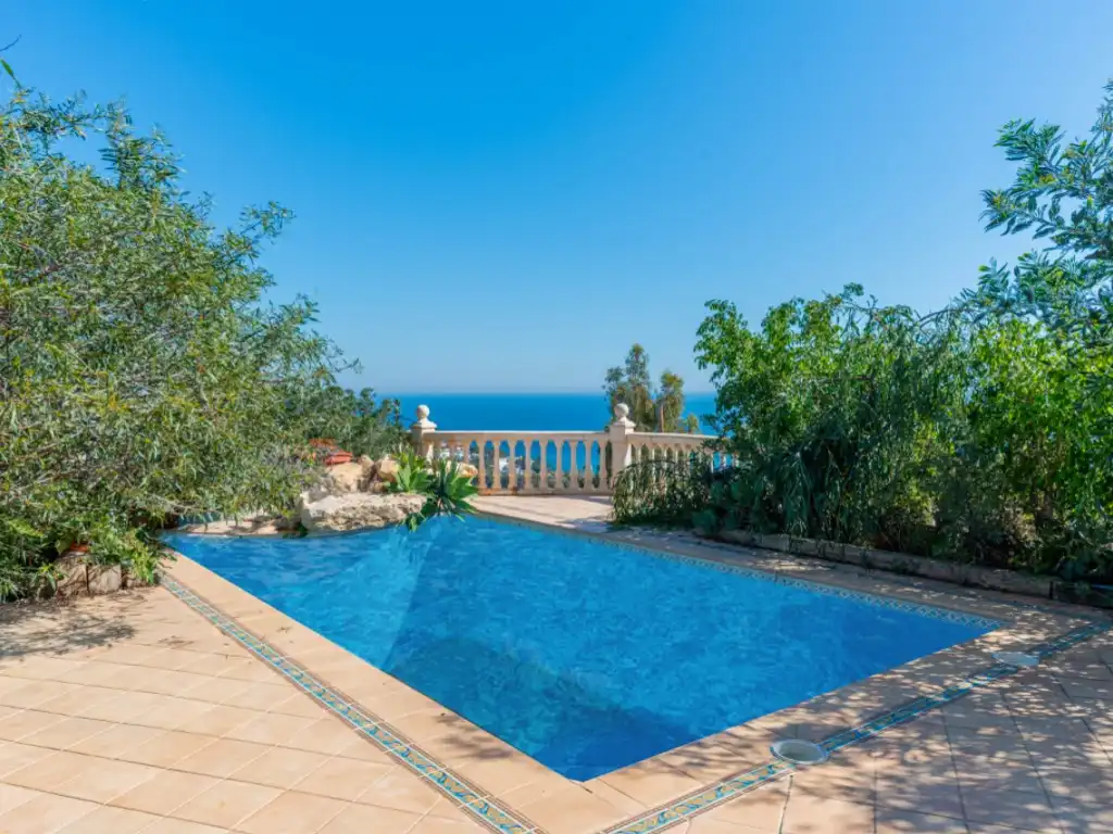 Piscina de Casa o xalet en venda en El Campello amb Terrassa i Piscina