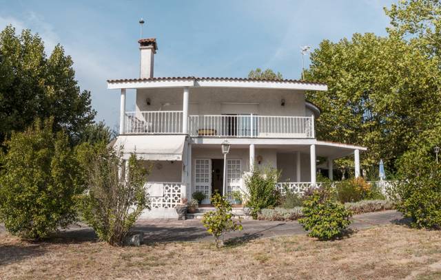 Casa-chalet en Venta en O Pereiro de Aguiar