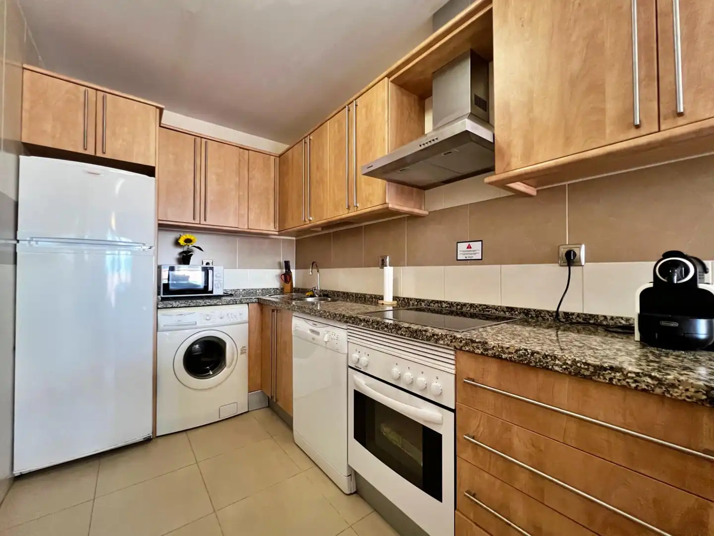Cocina de Casa adosada en venta en Ayamonte con Aire acondicionado, Calefacción y Terraza