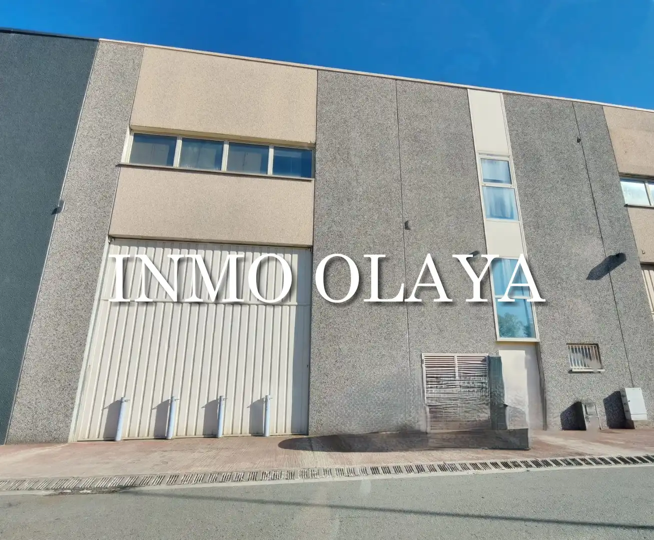 Nave industrielle avec ascenseur à vendre à Cardedeu