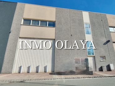 Nave industrial con ascensore in vendita a Cardedeu