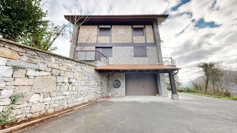 Vista exterior de Casa o chalet en venta en Tolosa con Calefacción, Terraza y Trastero