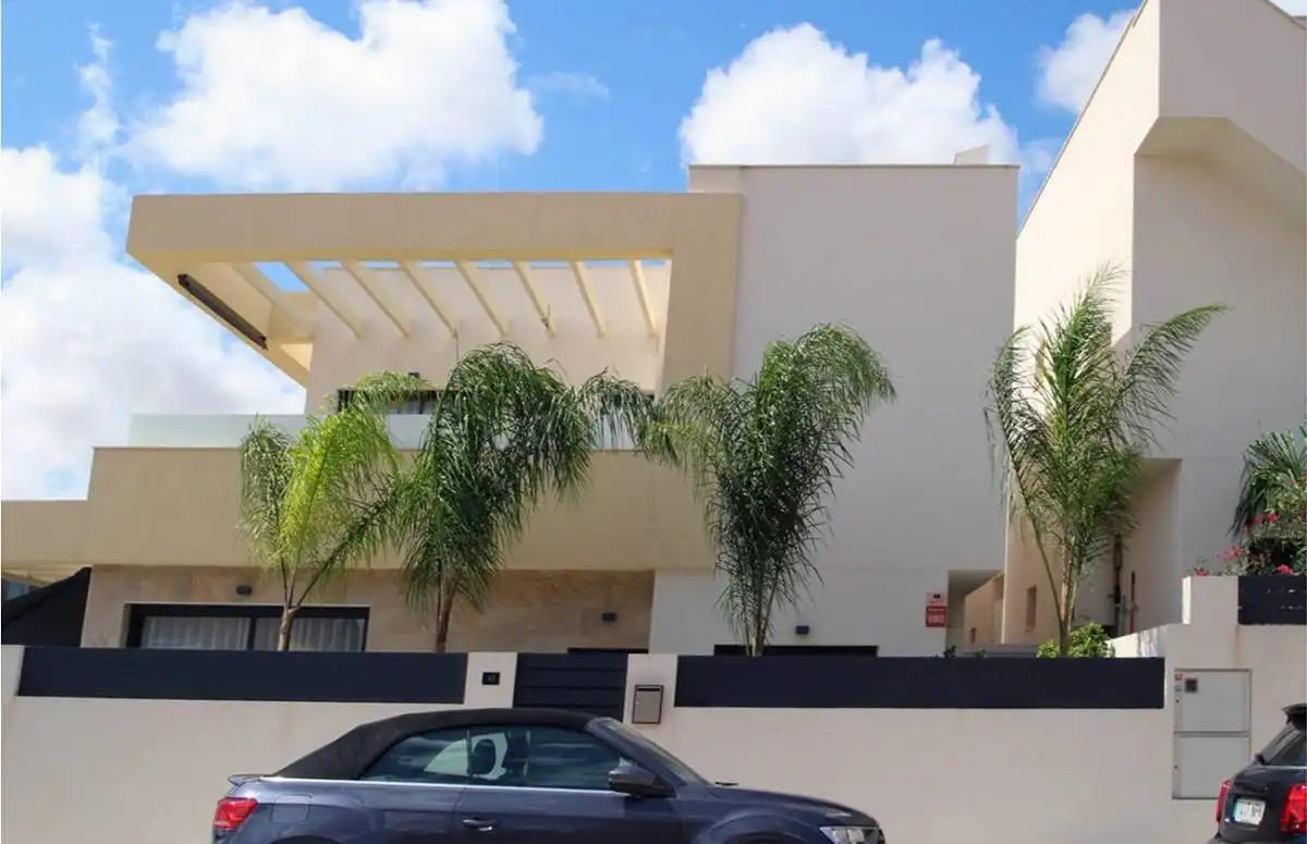 Villa avec piscine à vendre à Av. CircunvalaciÃ³n, imagen 4