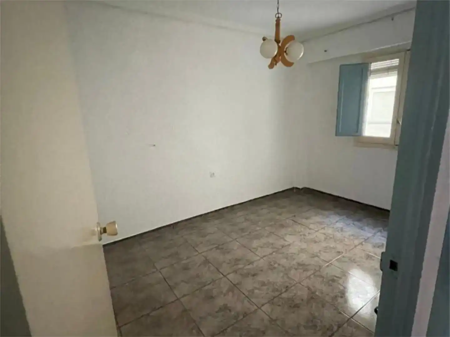 Habitación de Piso en venta en Avenida de la Paz  