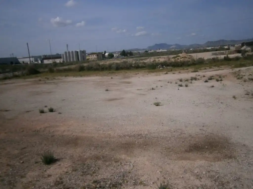 Terreny industrial en venda a Monforte del Cid