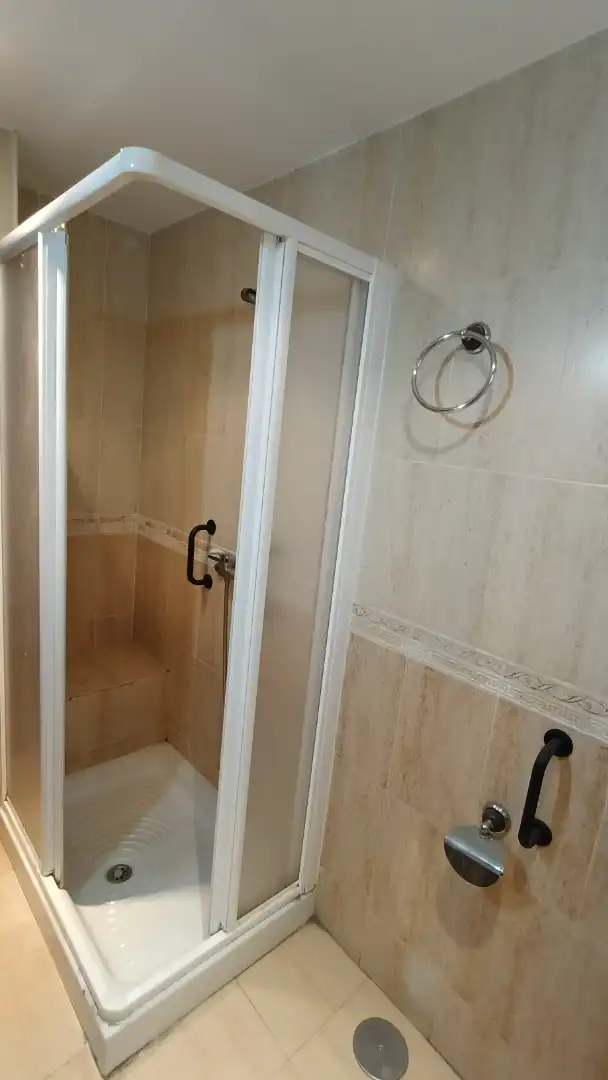 Baño de Piso en venta en Talavera de la Reina con Calefacción, Parquet y Terraza