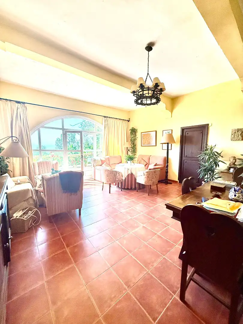 Sala de estar de Casa o chalet en venta en Algeciras con Jardín privado, Terraza y Piscina