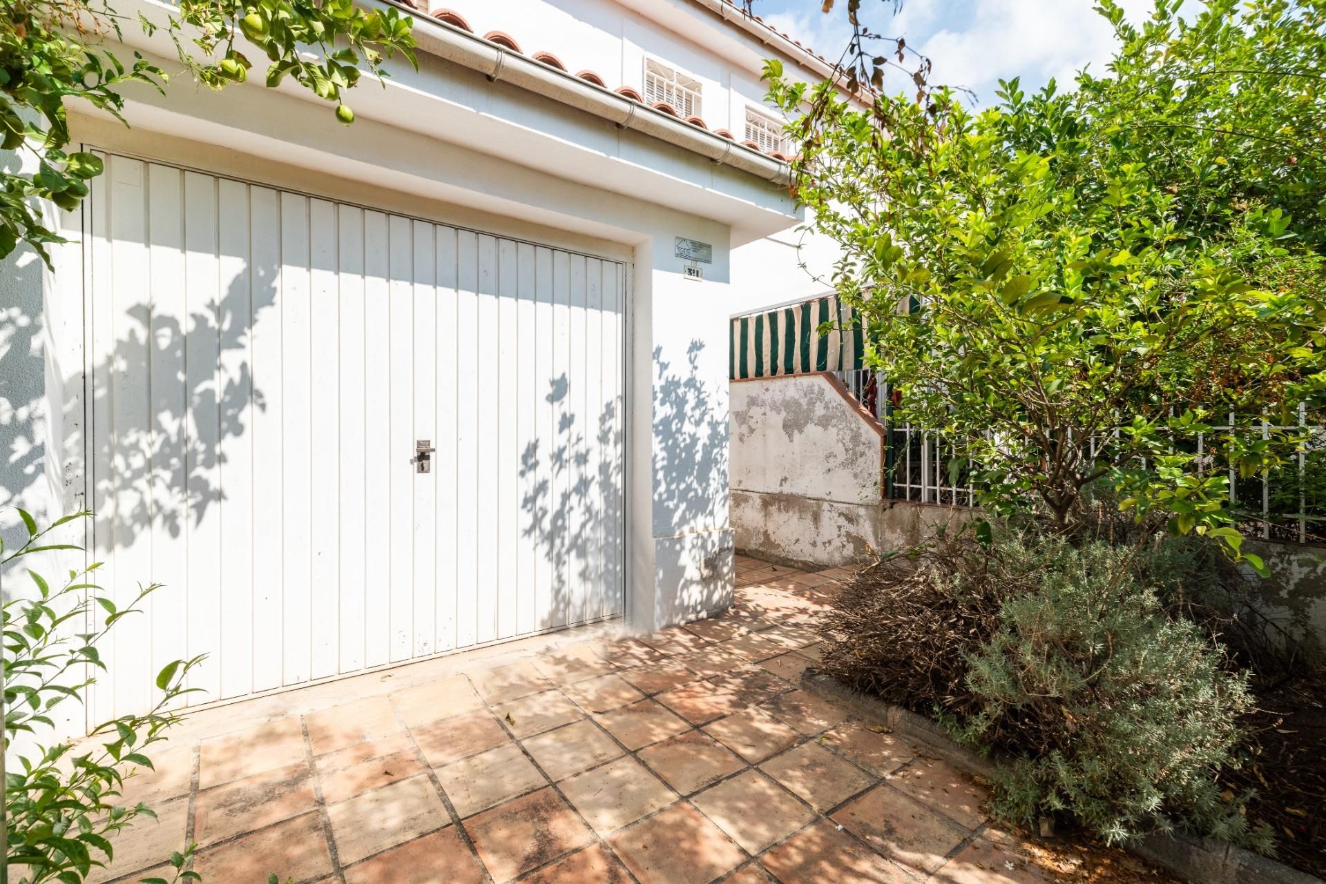 Exterior view of House or chalet for sale in Peligros  with Private garden and Swimming Pool