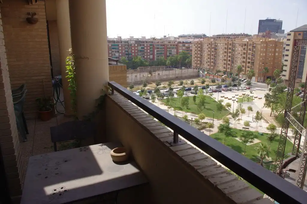 Terrasse von Dachboden zum Verkauf in Valencia mit Klimaanlage, Terrasse und Möbliert