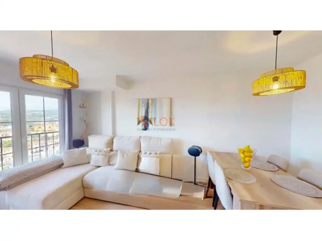 Sala de estar de Piso en venta en Rincón de la Victoria con Aire acondicionado, Terraza y Piscina