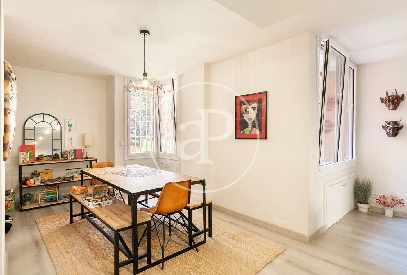 Comedor de Piso en venta en Barcelona con Aire acondicionado, Calefacción y Jardín privado