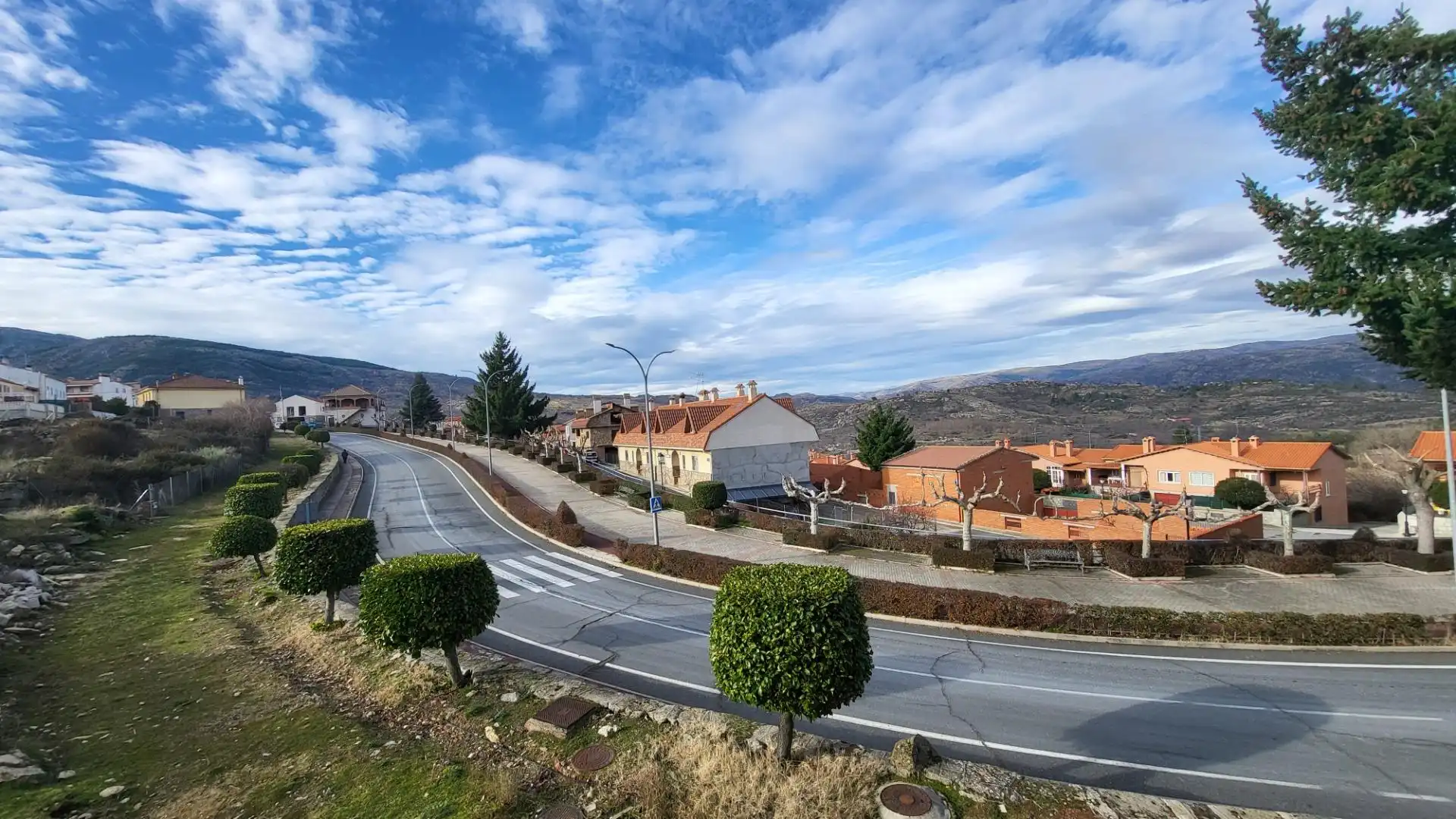 Vista exterior de Casa o xalet en venda en Villanueva de Ávila amb Jardí privat, Terrassa i Traster