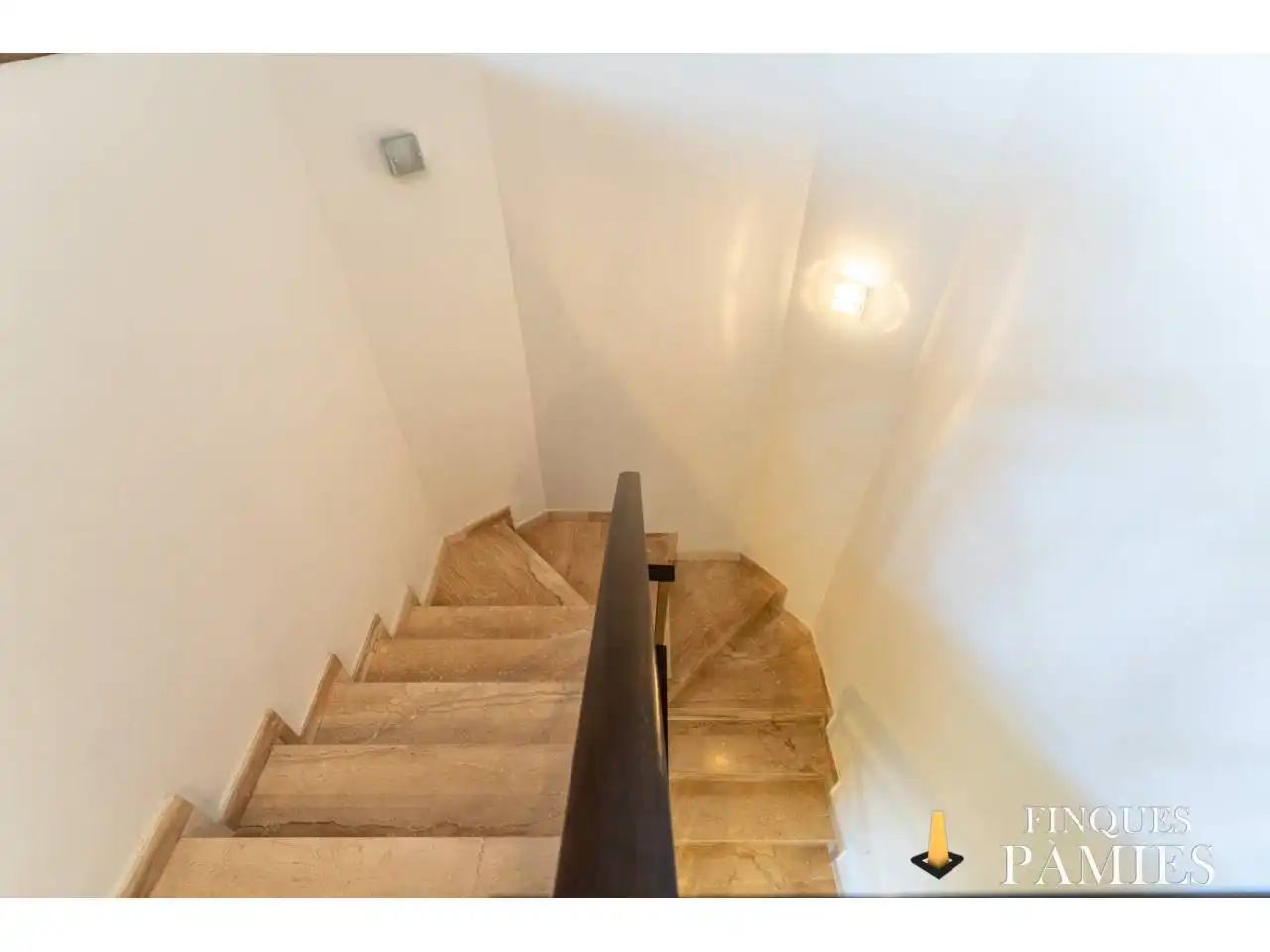 Casa adosada en venta en Riudoms con Aire acondicionado, Calefacción y Jardín privado