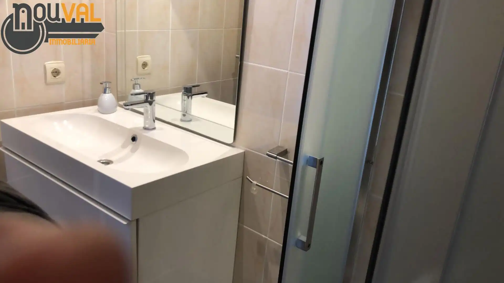 Baño de Casa adosada de alquiler en Cullera con Terraza, Amueblado y Balcón