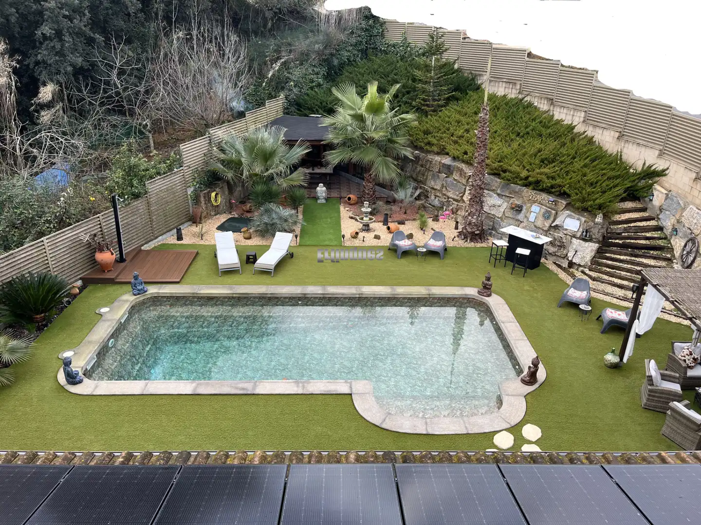 Schwimmbecken von Haus oder Chalet zum Verkauf in Rubí mit Klimaanlage, Heizung und Privatgarten