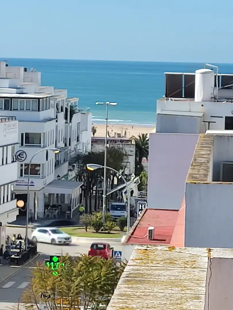 Vista exterior de Dúplex en venda en Conil de la Frontera amb Aire condicionat, Calefacció i Terrassa