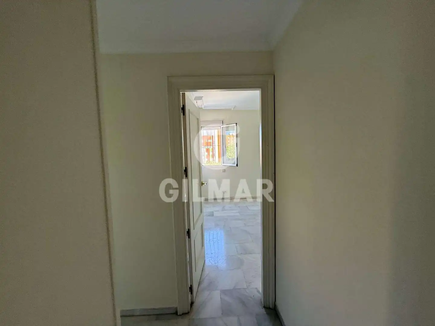 Wohnung zur Miete in Sevilla mit Klimaanlage, Ofen und Waschmaschine