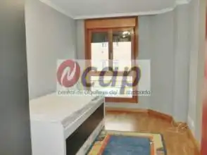 Bedroom of Flat for rent in Gijón   with Heating, Parquet flooring and Furnished