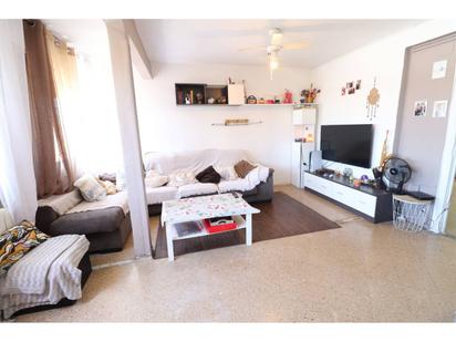 Living room of Flat for sale in Terrassa  with Air Conditioner and Balcony