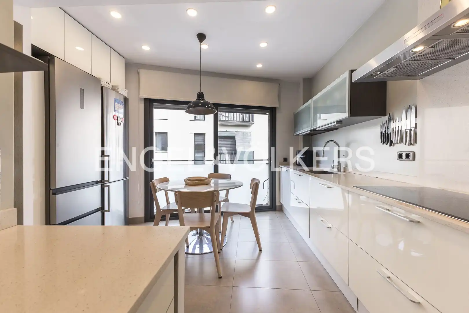 Cocina de Casa adosada en venta en Barcelona con Aire acondicionado, Calefacción y Jardín privado