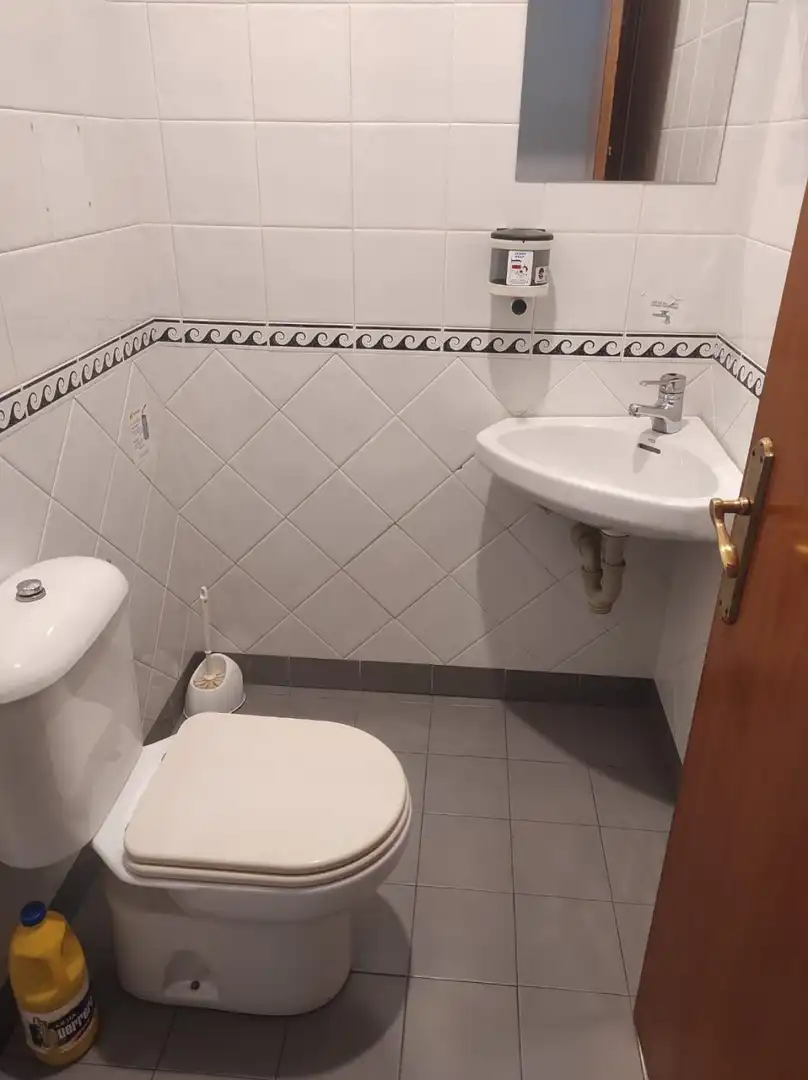Baño de Local de alquiler en Güeñes
