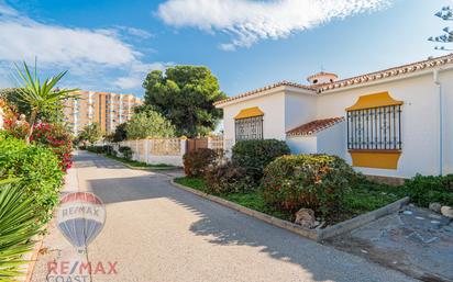 Vista exterior de Casa o xalet en venda en Torrox amb Aire condicionat i Terrassa