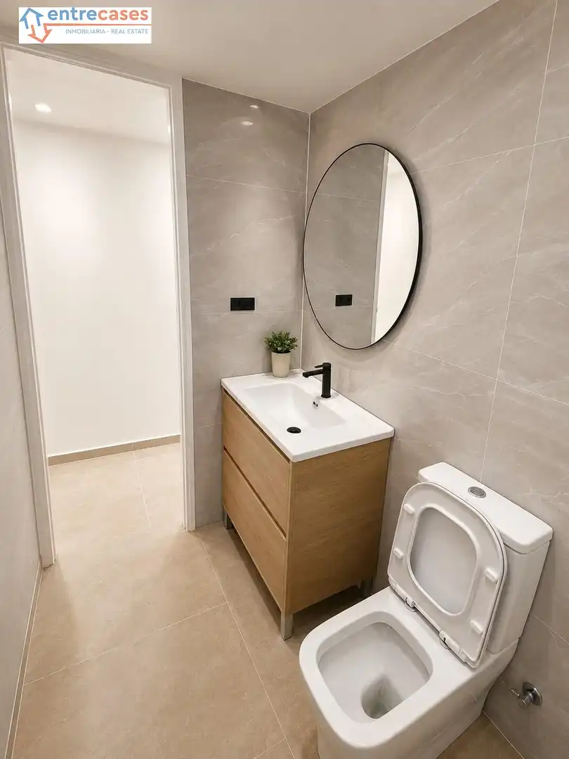 Bathroom of Flat for sale in Gilet
