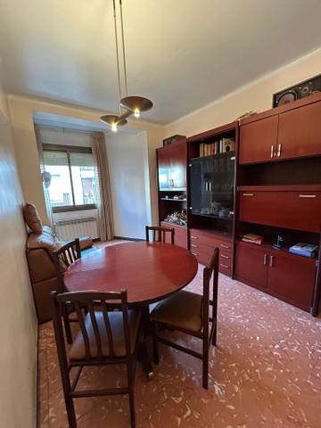 Piso en Venta en Carrer Santiago Apòstol en La Torrassa