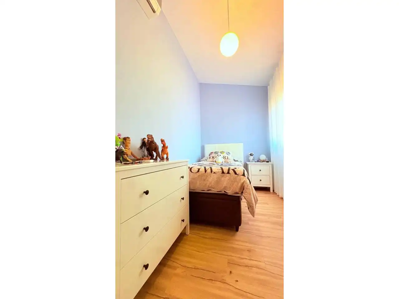 Dormitori de Casa o xalet en venda en Castellar del Vallès amb Terrassa
