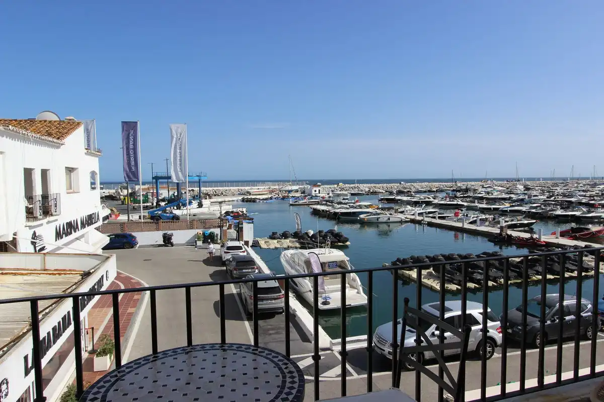 Flat for sale in Puerto Banús