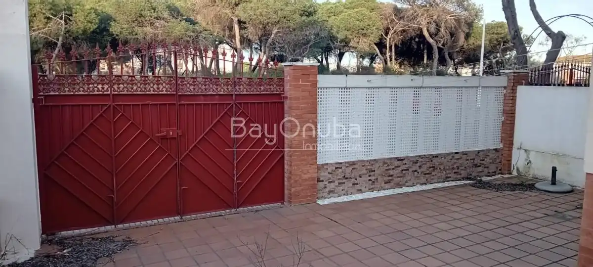 Garten von Dachboden zur Miete in Punta Umbría mit Schwimmbad