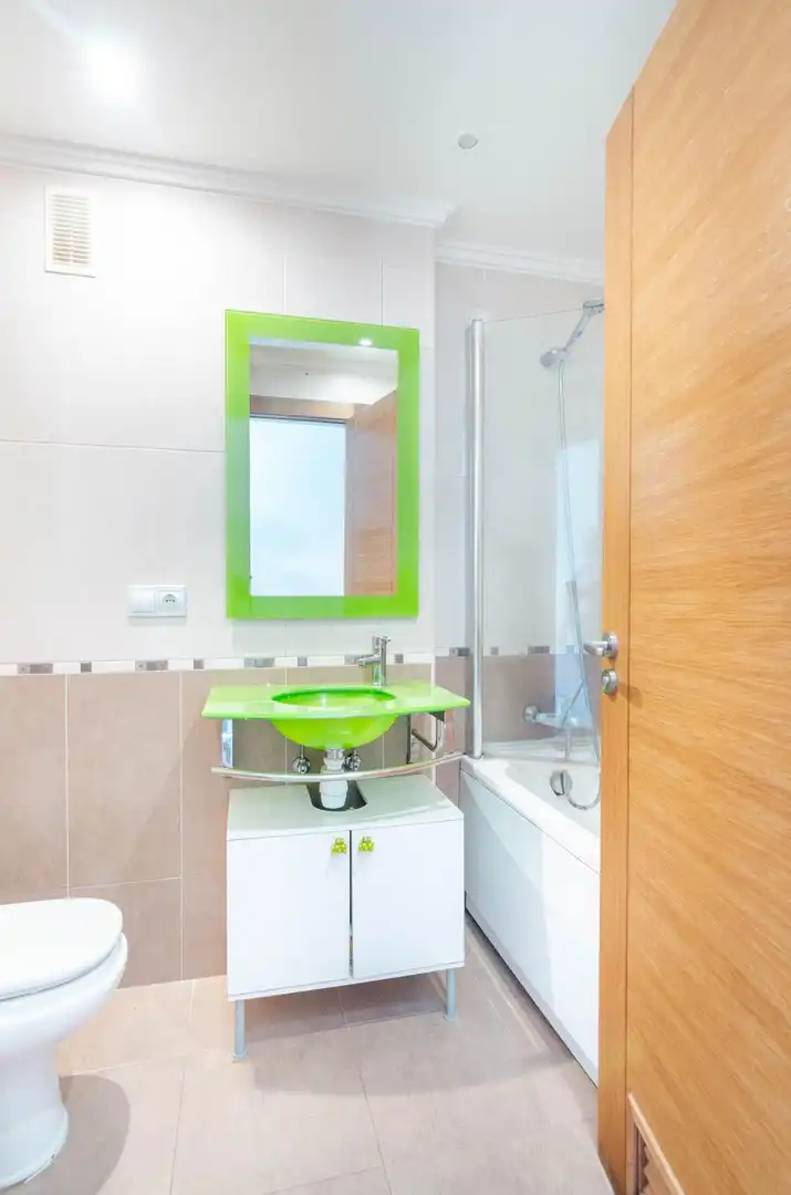Baño de Piso en venta en Llanera con Calefacción, Trastero y Amueblado