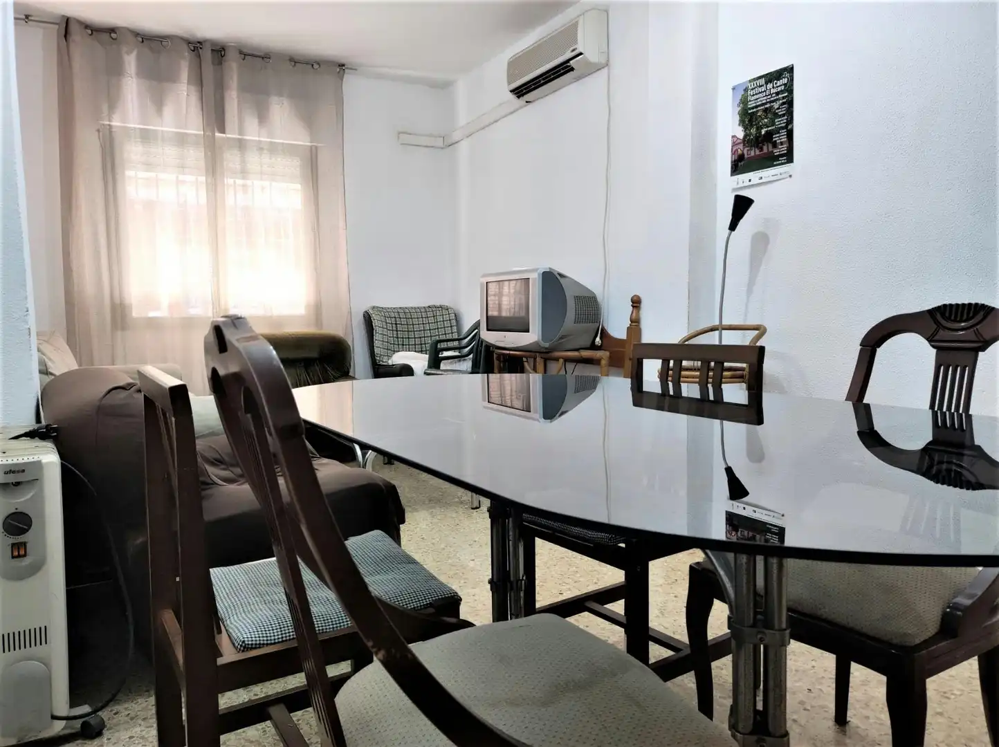 Dining room of Flat for share in Sevilla  with Air Conditioner, Furnished and Washing machine