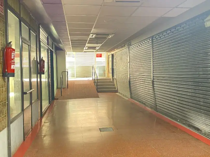 Geschaftsraum zur Miete in Getafe mit Klimaanlage, Heizung und Möbliert