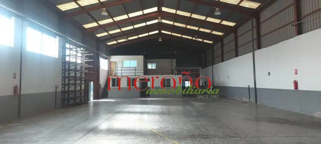 Nave industrial de alquiler en Aspe