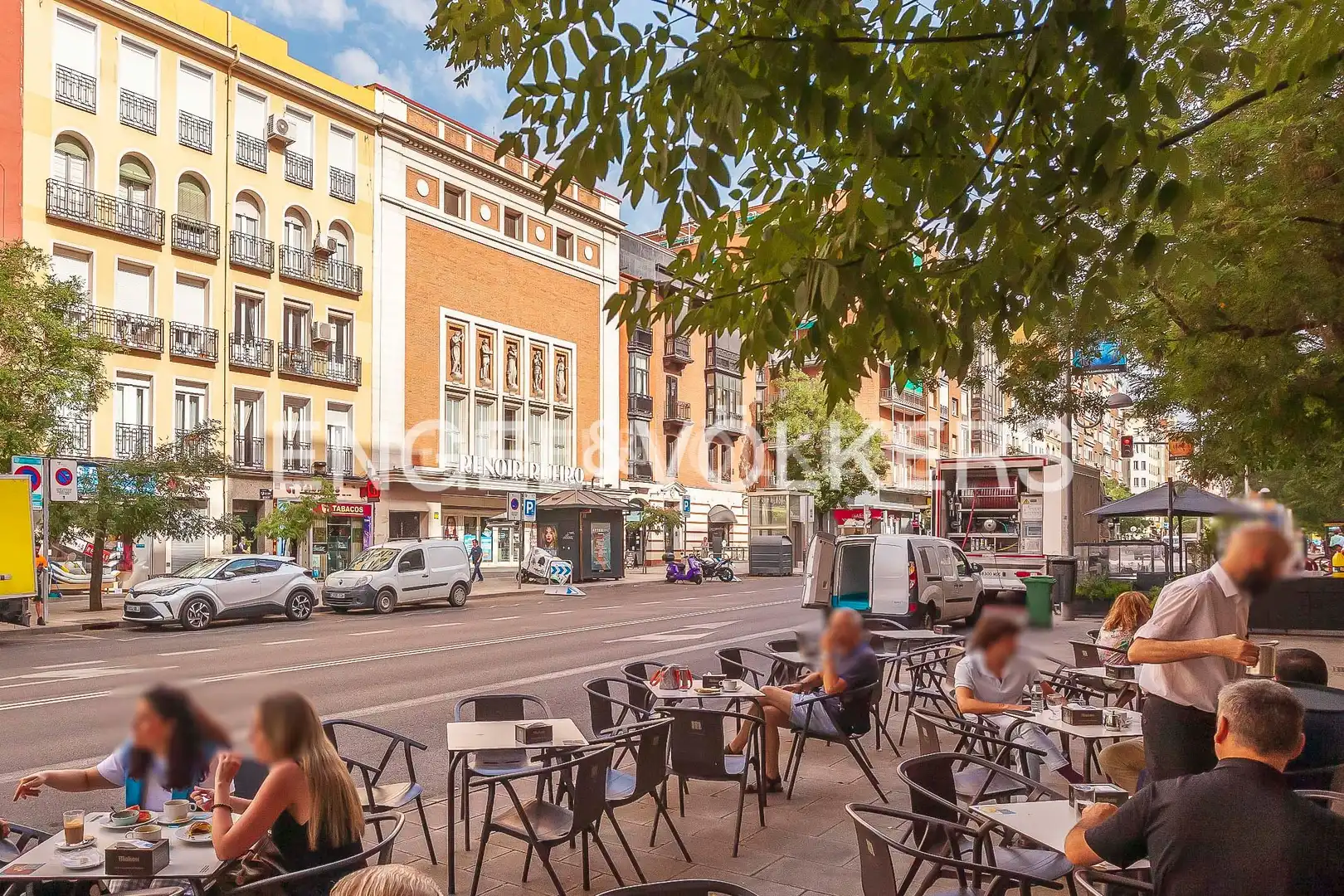 Vista exterior de Pis en venda en Madrid amb Aire condicionat, Calefacció i Moblat