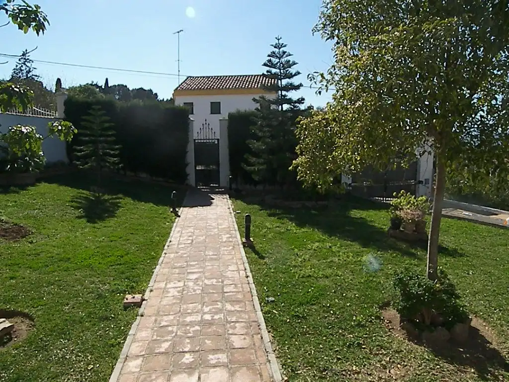 Jardín de Casa o chalet en venta en Alhaurín de la Torre con Aire acondicionado, Jardín privado y Terraza