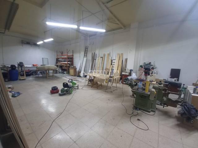 Local comercial en Venta en Palmete