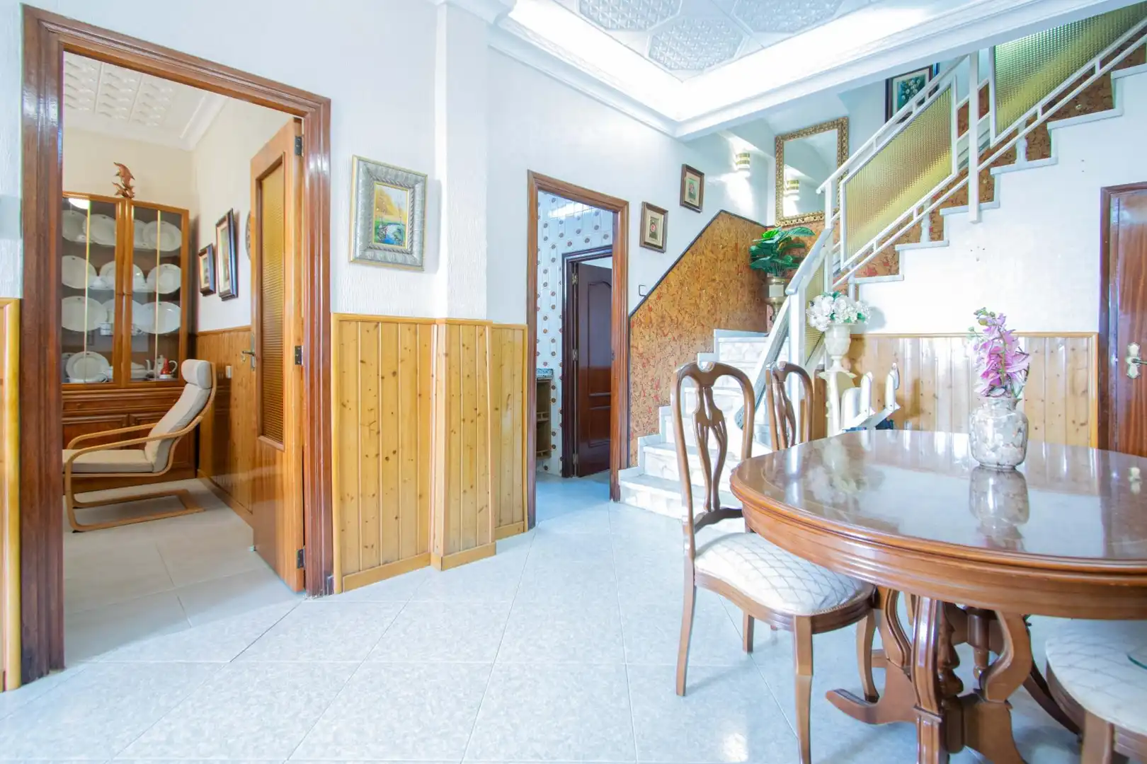 Haus oder Chalet zum Verkauf in Sevilla mit Klimaanlage, Terrasse und Abstellraum