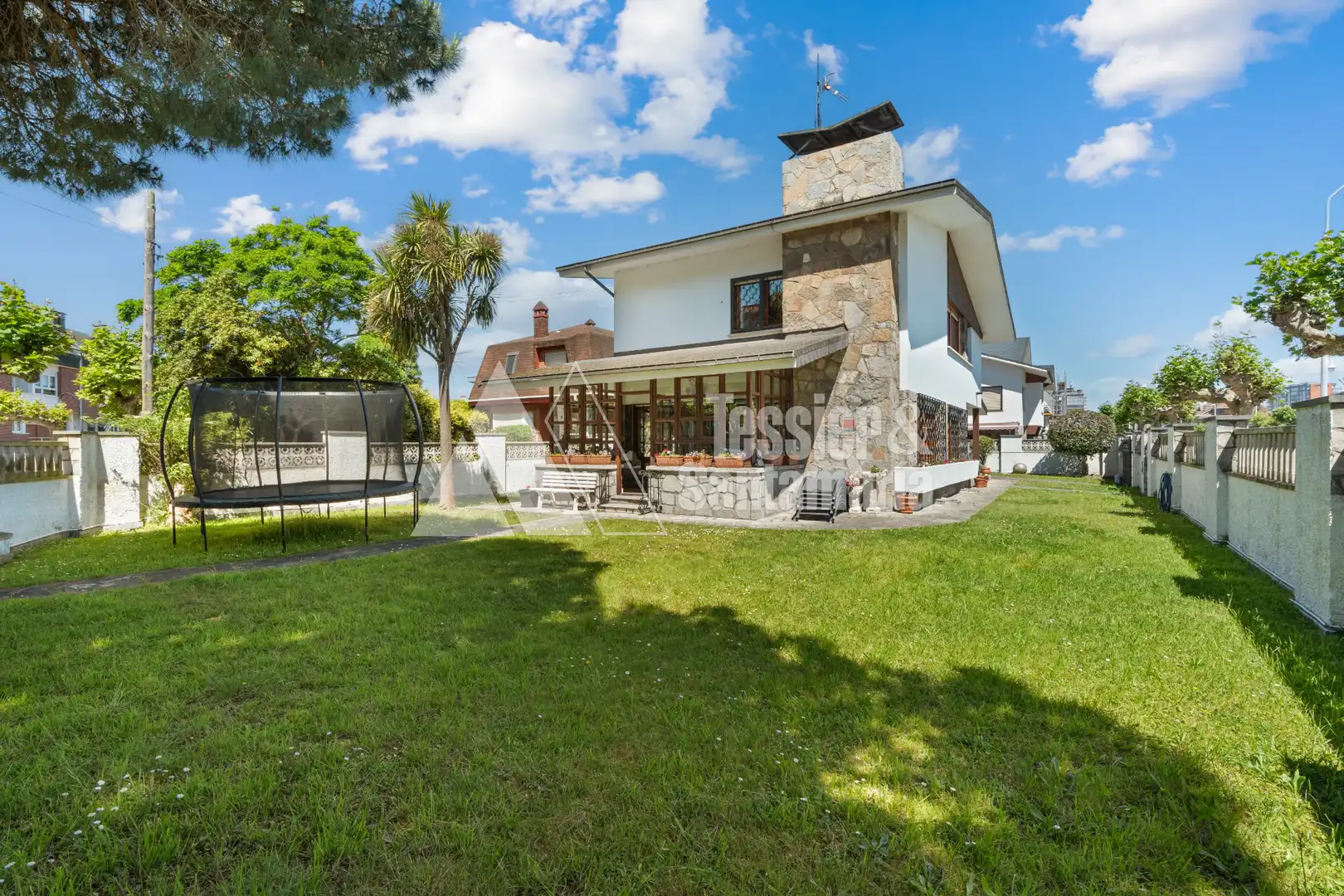 Jardín de Casa o chalet en venta en Castrillón con Calefacción, Jardín privado y Terraza
