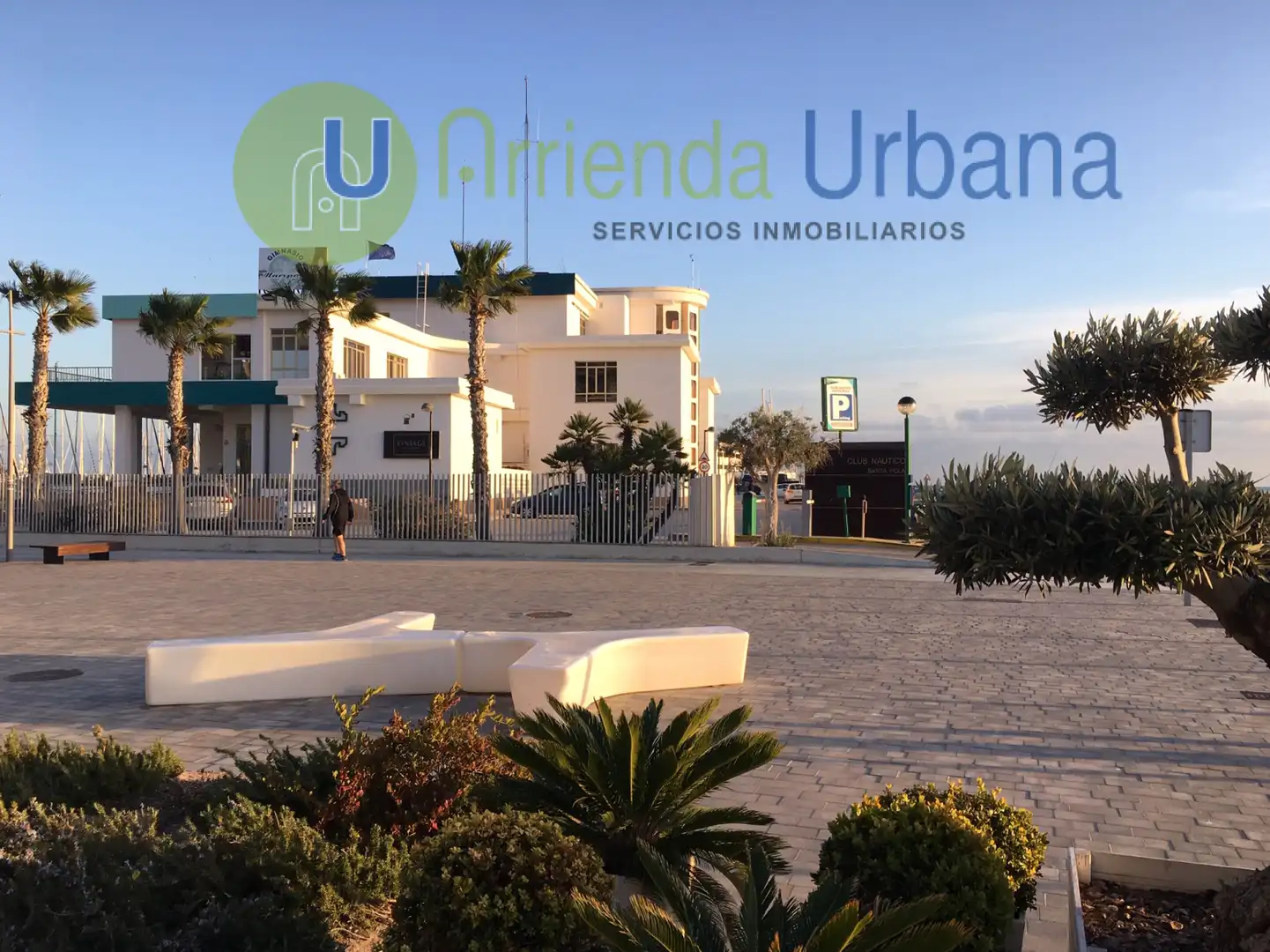 Vista exterior de Àtic en venda en Santa Pola amb Calefacció, Piscina i Balcó