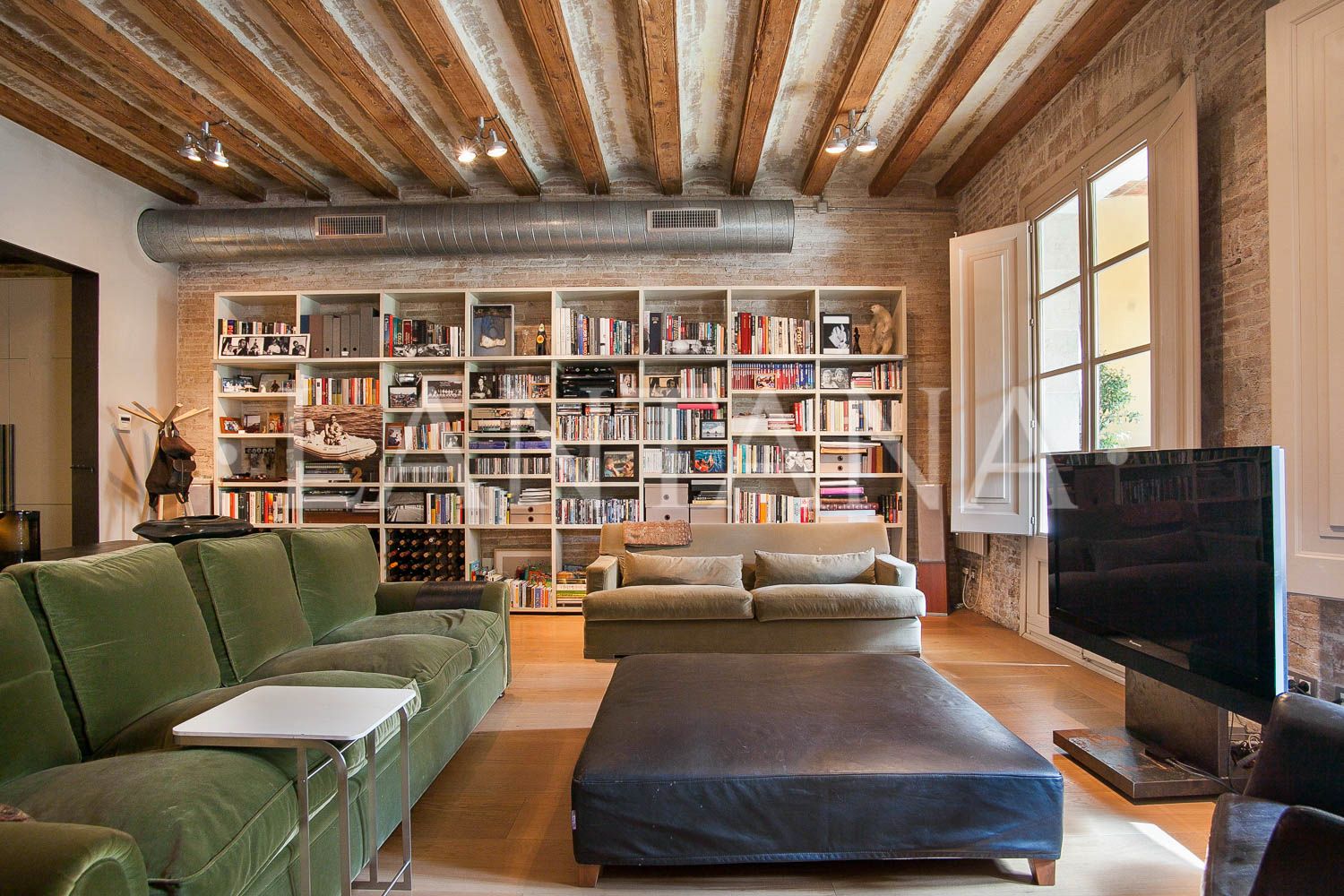 Sala de estar de Piso en venta en  Barcelona Capital con Aire acondicionado